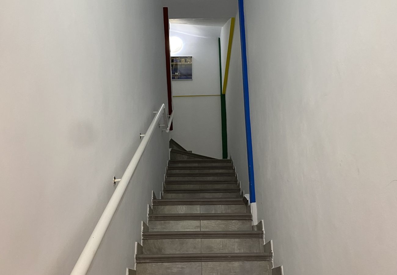 Apartamento en Villajoyosa - TORREMAR - 3 NIVELES CON TERRAZA VISTA A CALLE    