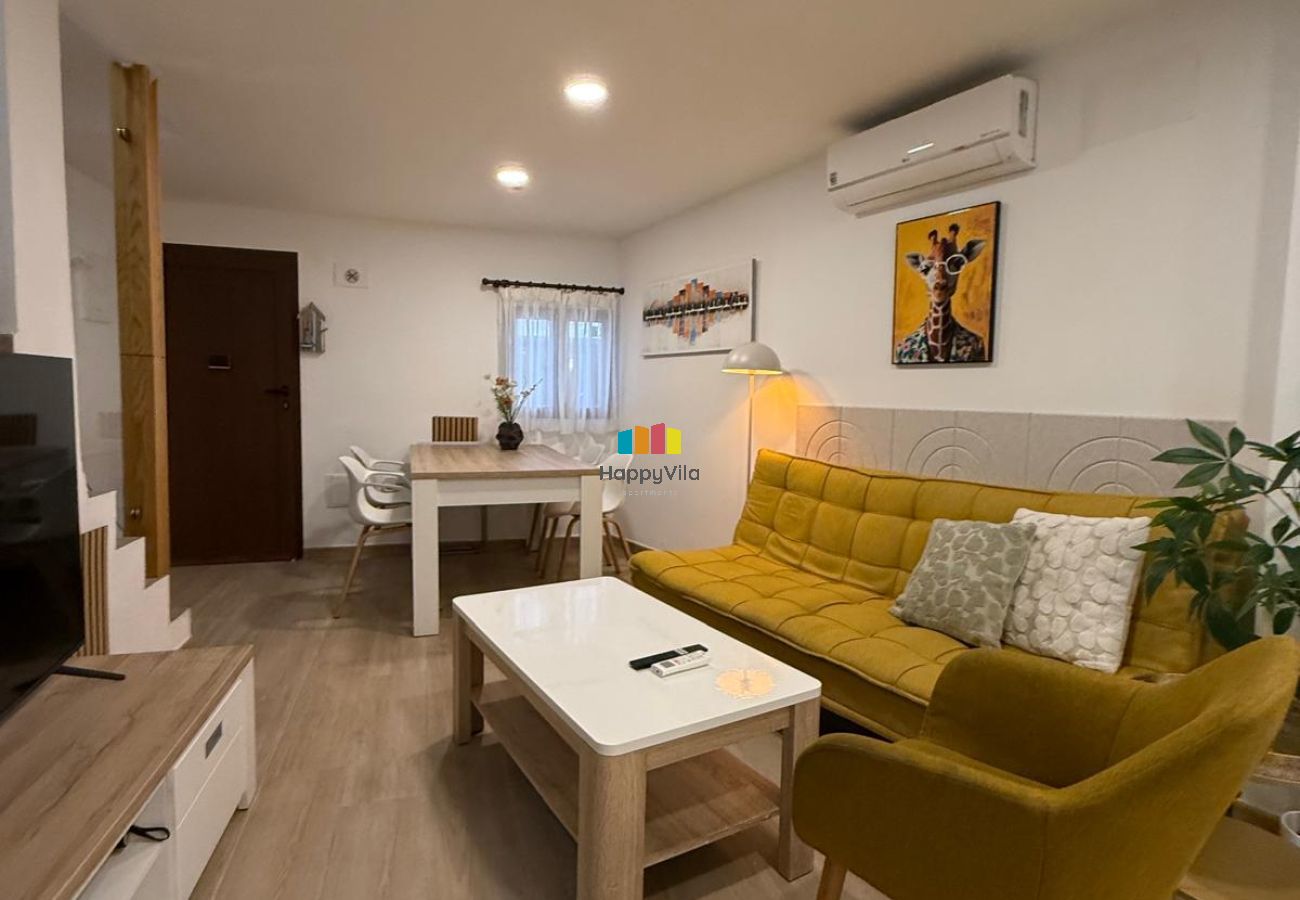 Apartamento en Villajoyosa - CASA AMARILLA