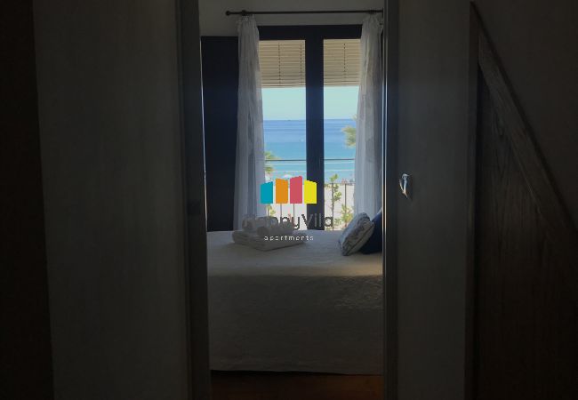 Apartment in Villajoyosa - BEACH  PENTHOUSE - DUPLEX 2 HAB. CON VISTA AL MAR Apartment in Villajoyosa - BEACH  PENTHOUSE - DUPLEX 2 HAB. CON VISTA AL MAR