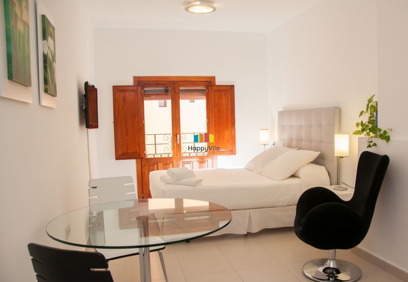 Studio in Villajoyosa - HAPPY 3 - ESTUDIO VISTAS A CALLE