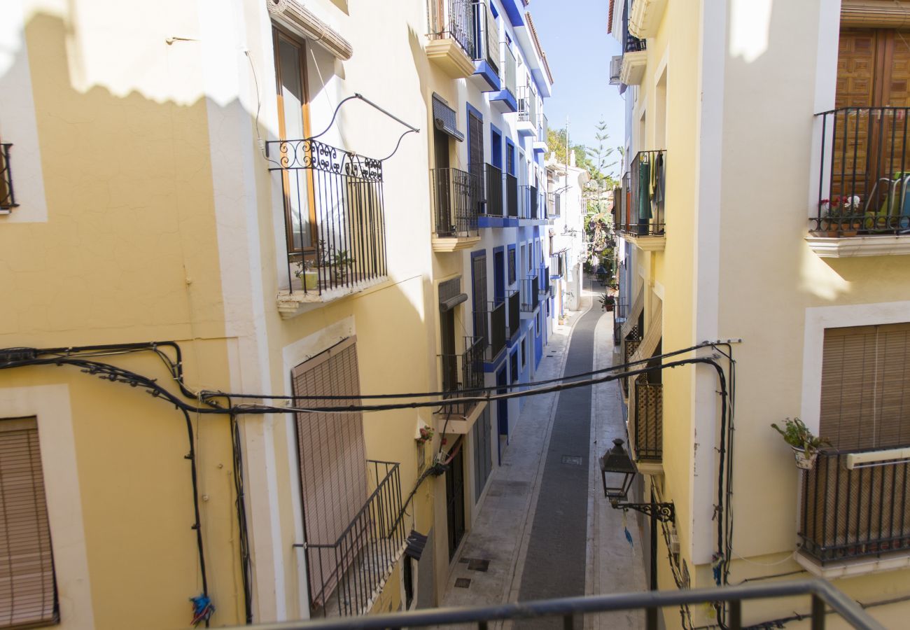 Apartment in Villajoyosa - SUITE APARTMENT - 1 BEDROOM WITH STREET VIEWS