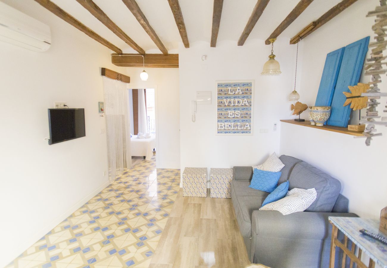 Apartment in Villajoyosa - SUITE APARTMENT - 1 BEDROOM WITH STREET VIEWS