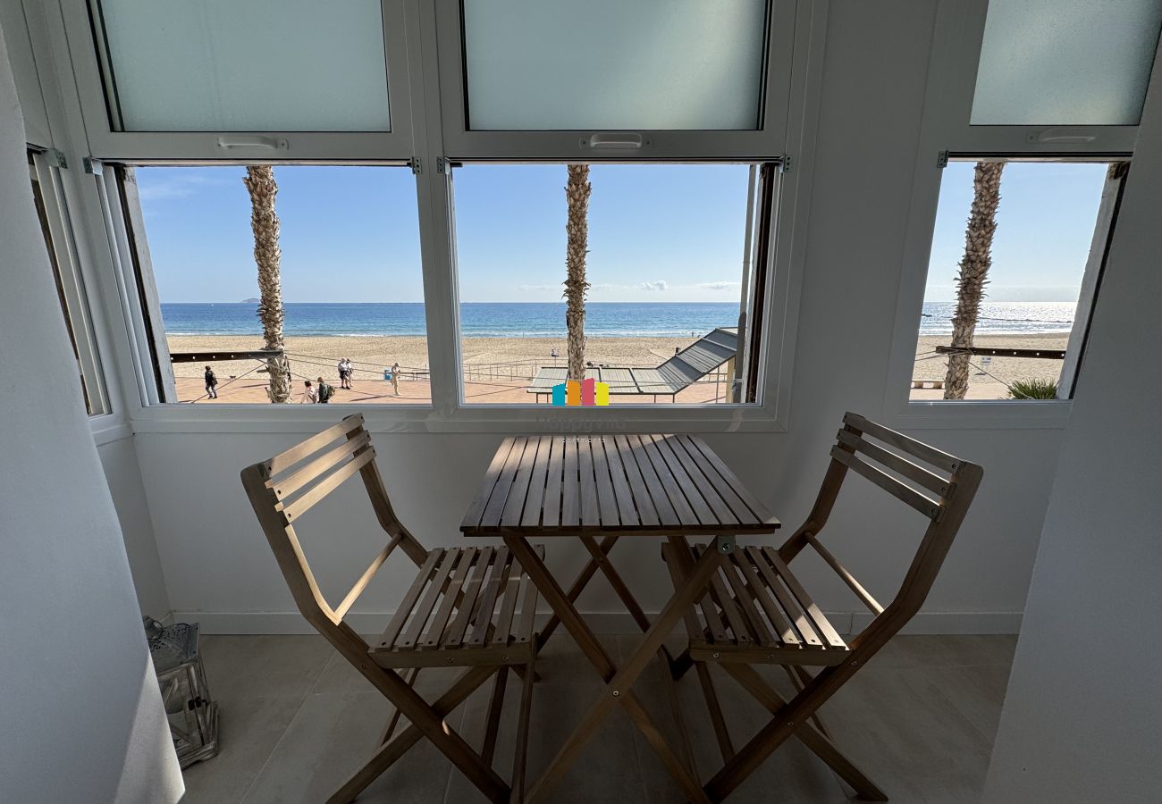 Apartment in Villajoyosa - BAHIA - 3 HABITACIONES CON VISTAS AL MAR