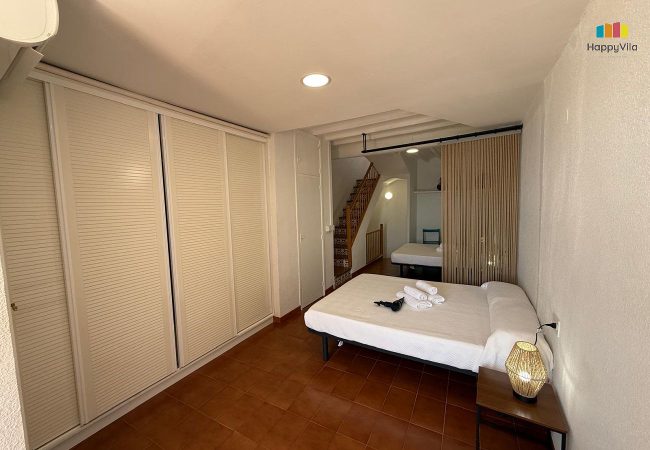 Apartment in Villajoyosa - Ático Dúplex HAPPYVILA
